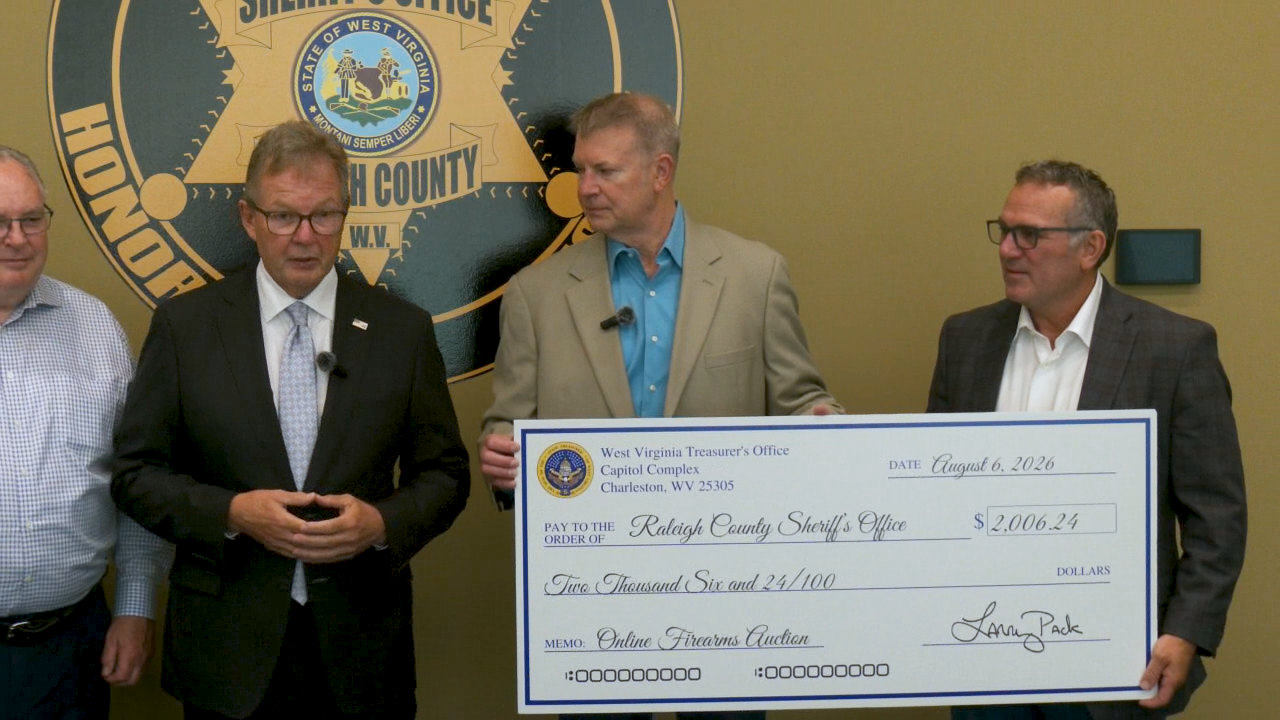 Seized guns fund new firearms for Raleigh deputies - WOAY-TV